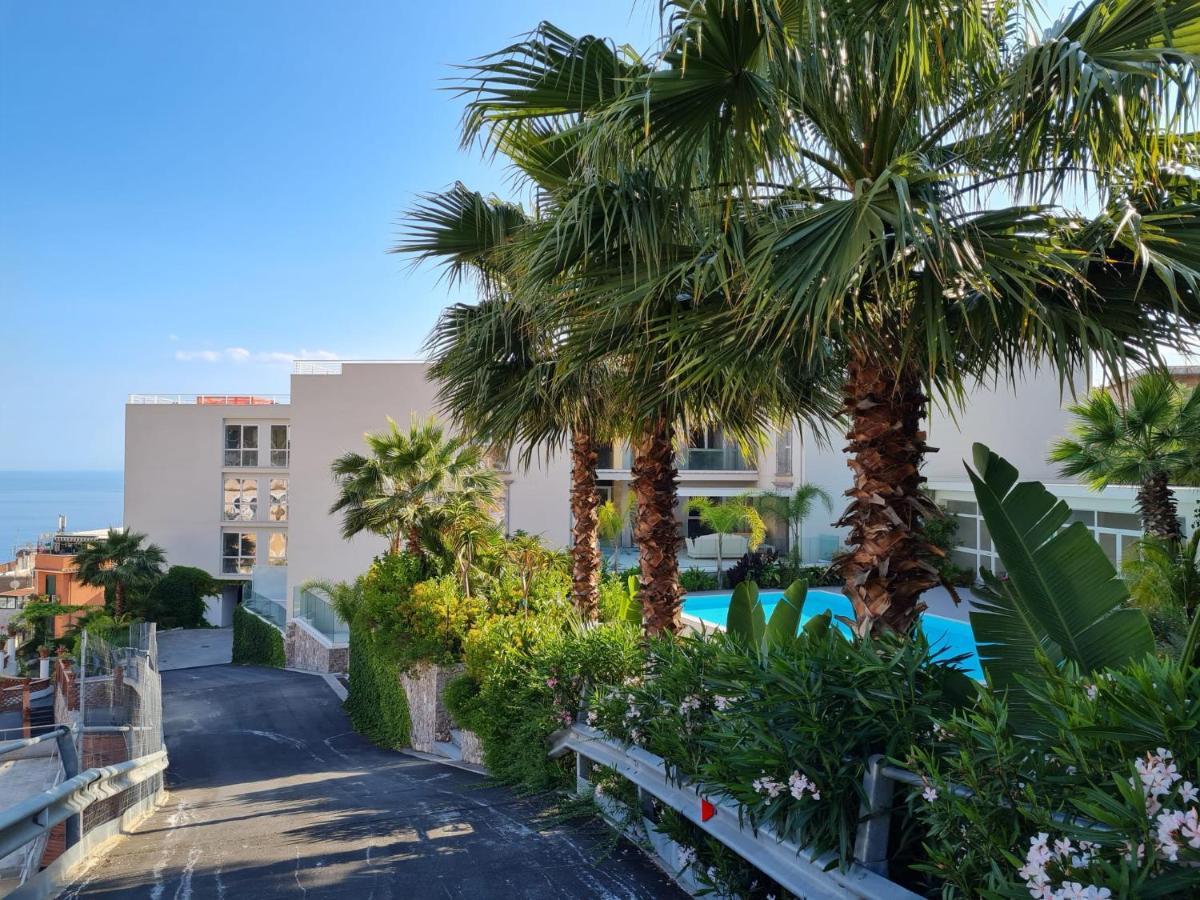 Ferienwohnung Minerva Luxury Town Center , Pool And Parking Taormina Exterior foto